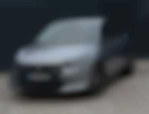 Peugeot 208 1.20 benzín, SR. voz, servisná históri...