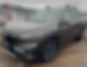 Suzuki SX4 . S-CROSS. BENZINHEV. MT6. 4x4