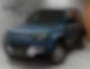 Land Rover Defender 110 D300 SE ZÁRUKATAŽNÉČR