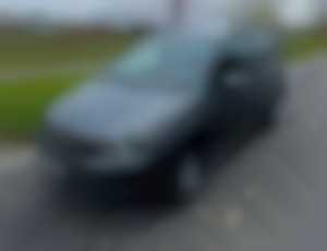 Volkswagen Touran Cross 1.6 TDI 5 miest 2011