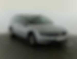 VW Passat 2.0 TDIomfortline , Serv.kniha, Navi